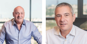 נטע שני ויונתן בלום; בתמונה - יוסי אברהמי ואבי רוזן