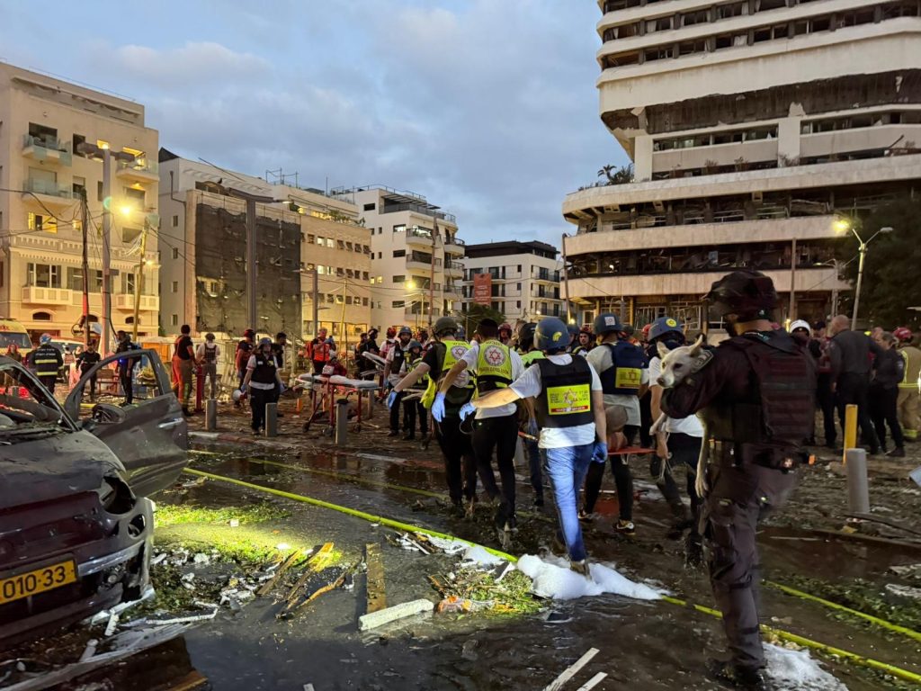 זירת נפילה, ''מבצע עם כלביא''. קרדיט: מד"א