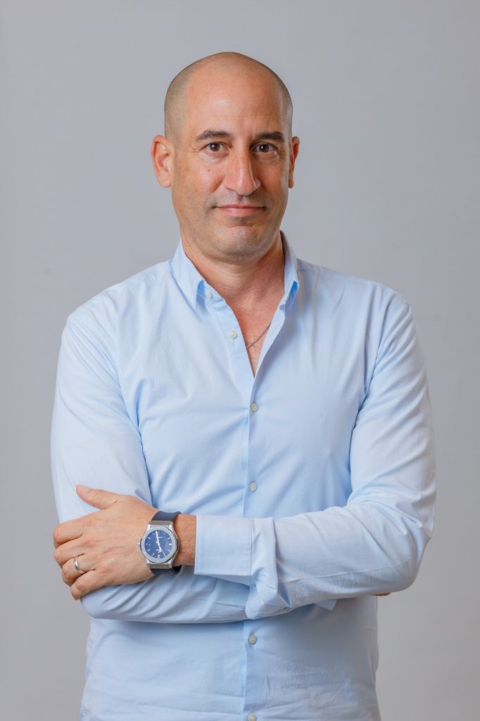 קרדיט אליהו ינאי , מנכ''ל ובעלים צ.פ - רן ינאי