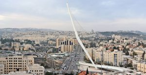 ירושלים שוברה שיא: מעל 8,000 היתרי בנייה ב־2024 – חצי מהם בהתחדשות עירונית. קרדיט: Shutterstock