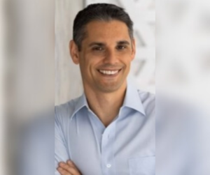 שדה נדל''ן; בתמונה - יוני שדה, מנכ''ל שדה נדל''ן