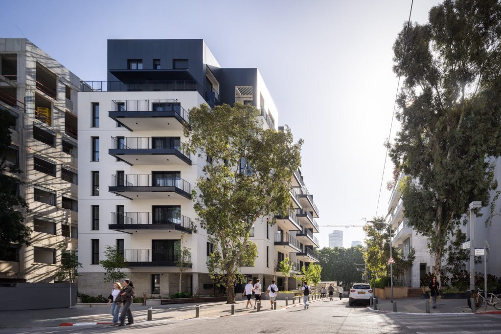 עומרי אמסלם; בתמונה - פרויקט לואי & סמאטס של מטרופוליס בתל אביב