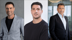 רז רוגובסקי/סטודיו דינו/נטי לוי; בתמונה - מימין: שלומי עקריש, ויקטור וקרט ויוסי רייק