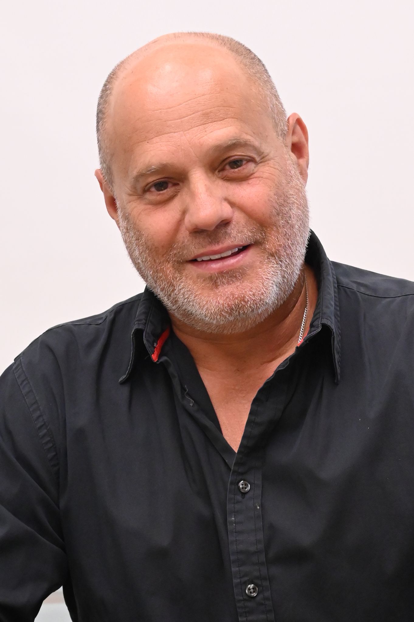 עופר זרף יסודות איתנים