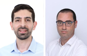 אריק גלעד (ימין) ויונתן אזר. קרדיט: שירלי בראמלי/ניב קנטור