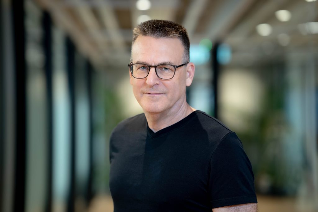 נטי לוי; בתמונה: שמוליק רופא, מנכ''ל ריט 1